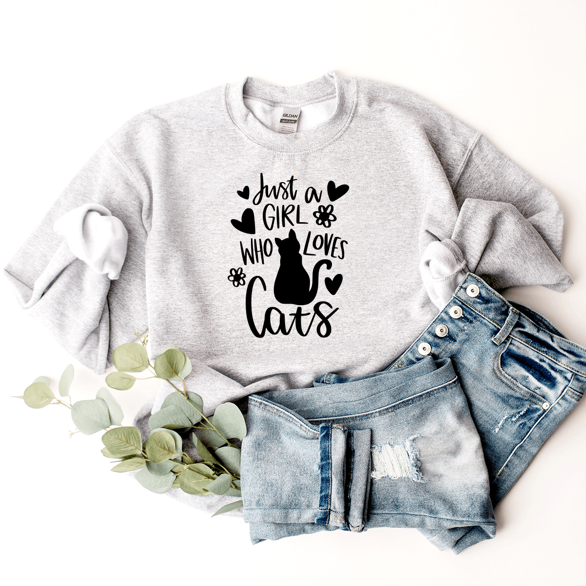 Just A Girl Who Loves Cats - Sweatshirt